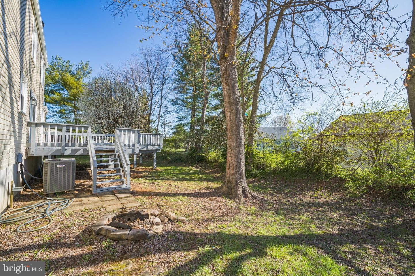 5652 Singletree Drive photo 2