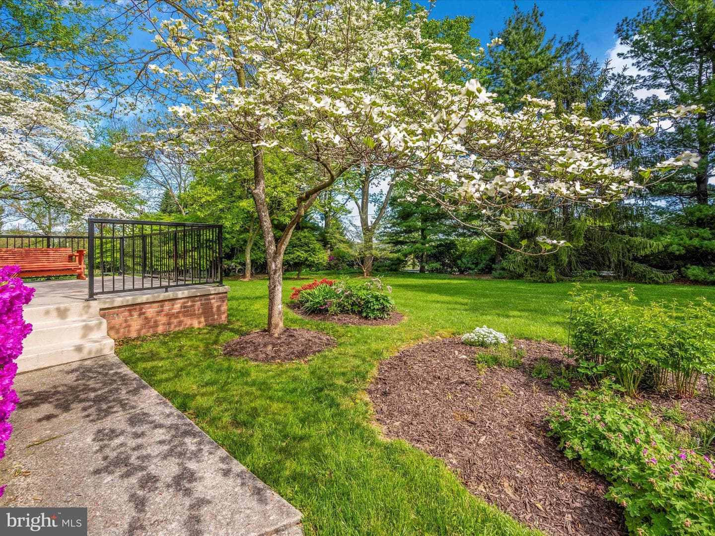 6912 Greenvale Court photo 46