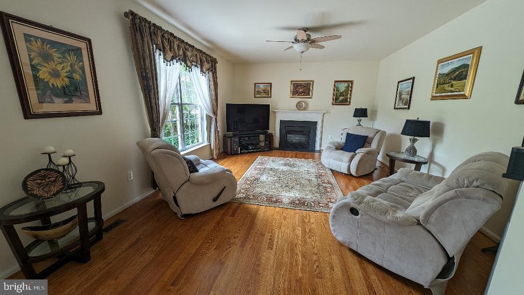105 Wheeler Lane photo 8