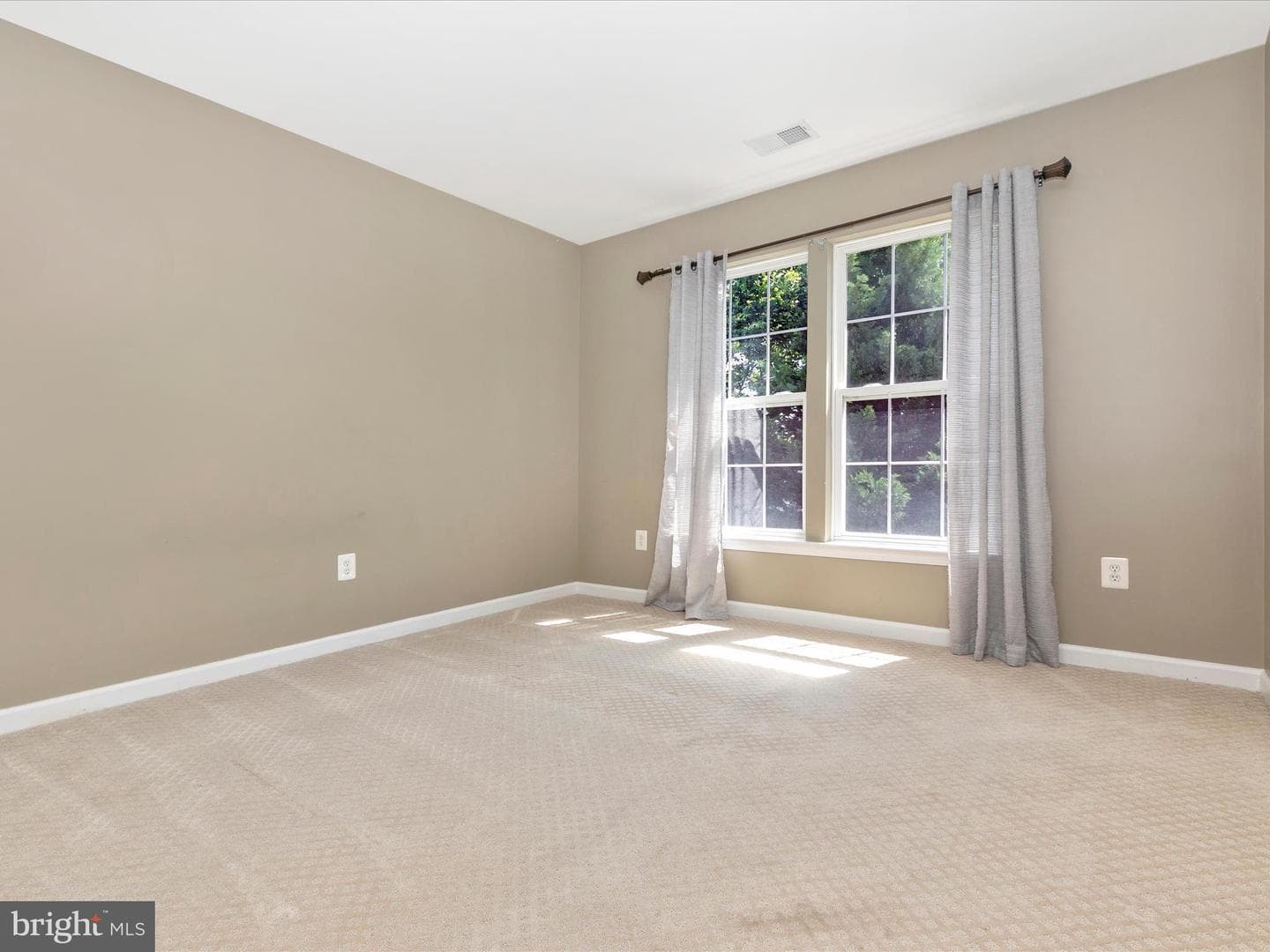 1802 Black Walnut Court photo 30