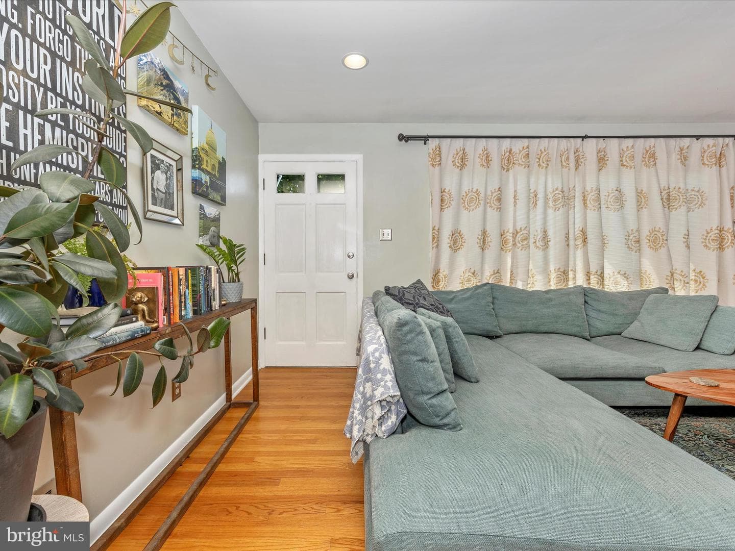 17 William Street photo 4