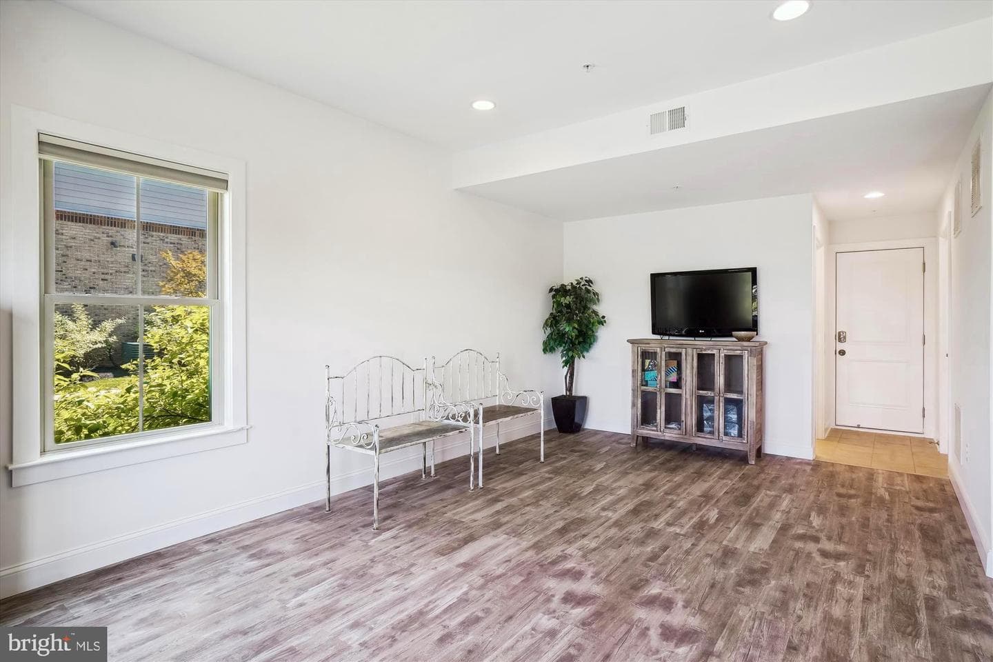 9144 Kenway Lane photo 17