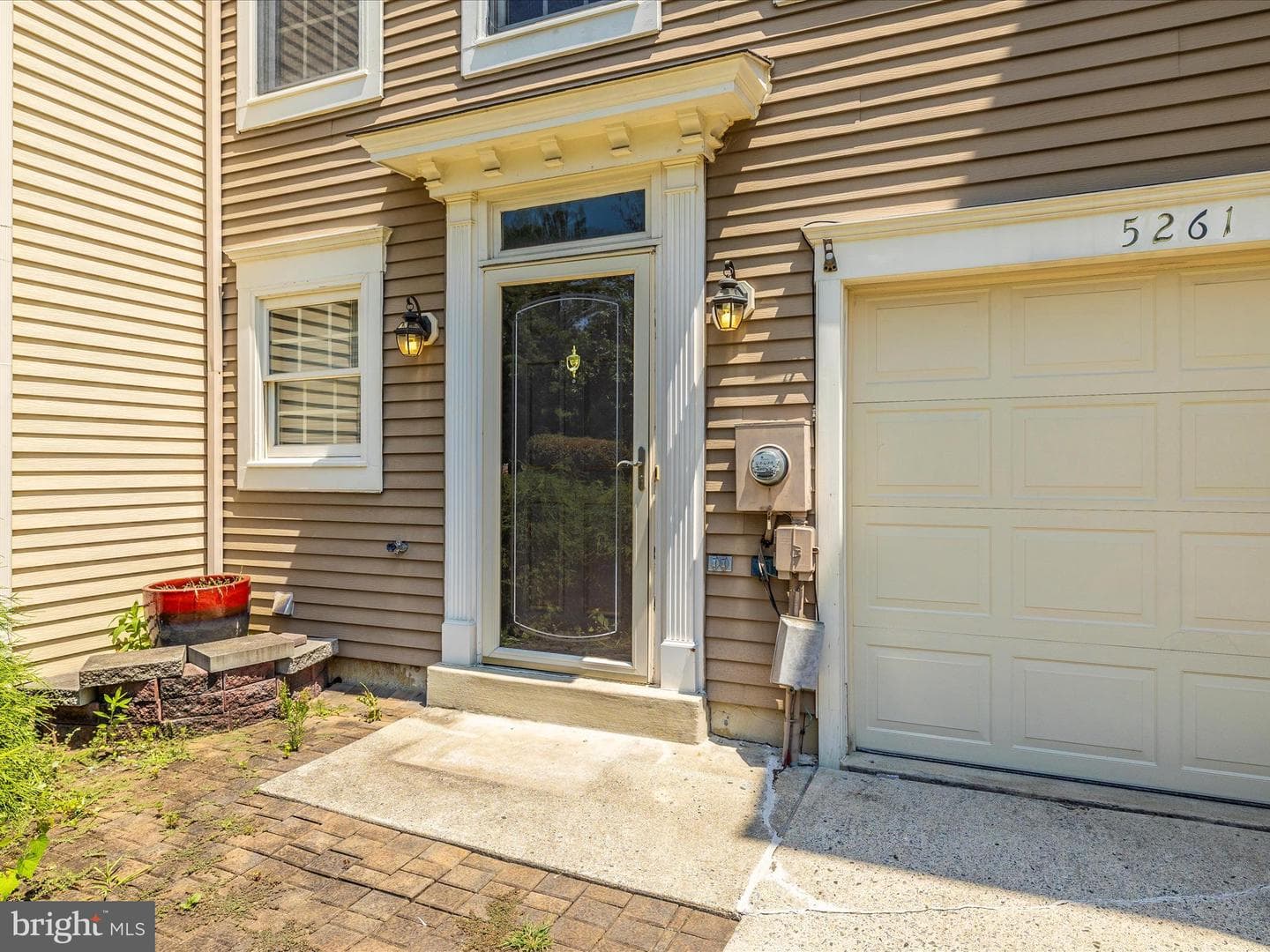 5261 Bamburg Court photo 2