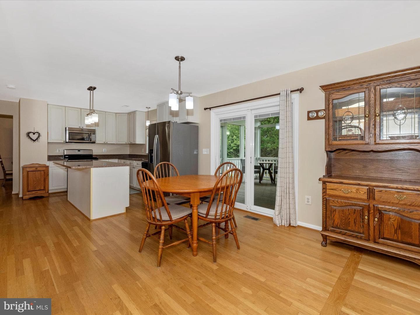 2408 Steepleview Court photo 15