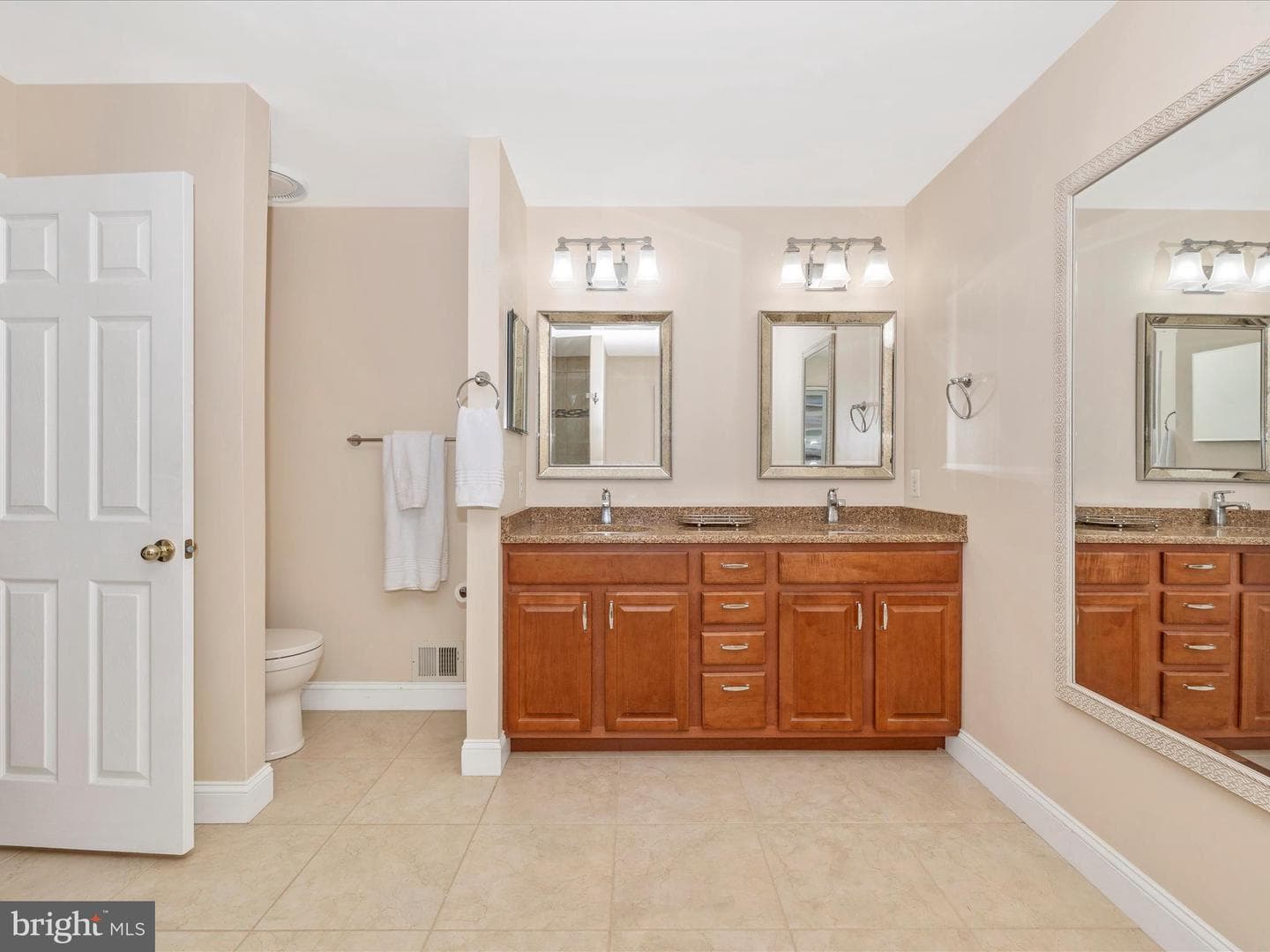 2408 Steepleview Court photo 27