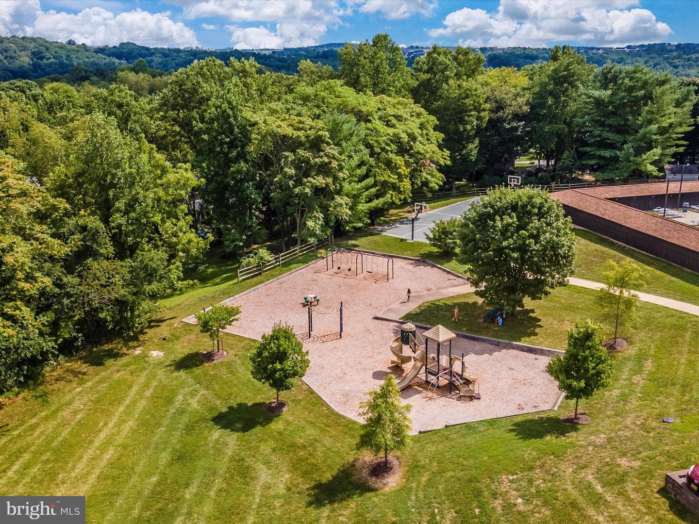 11319 Country Club Road photo 70
