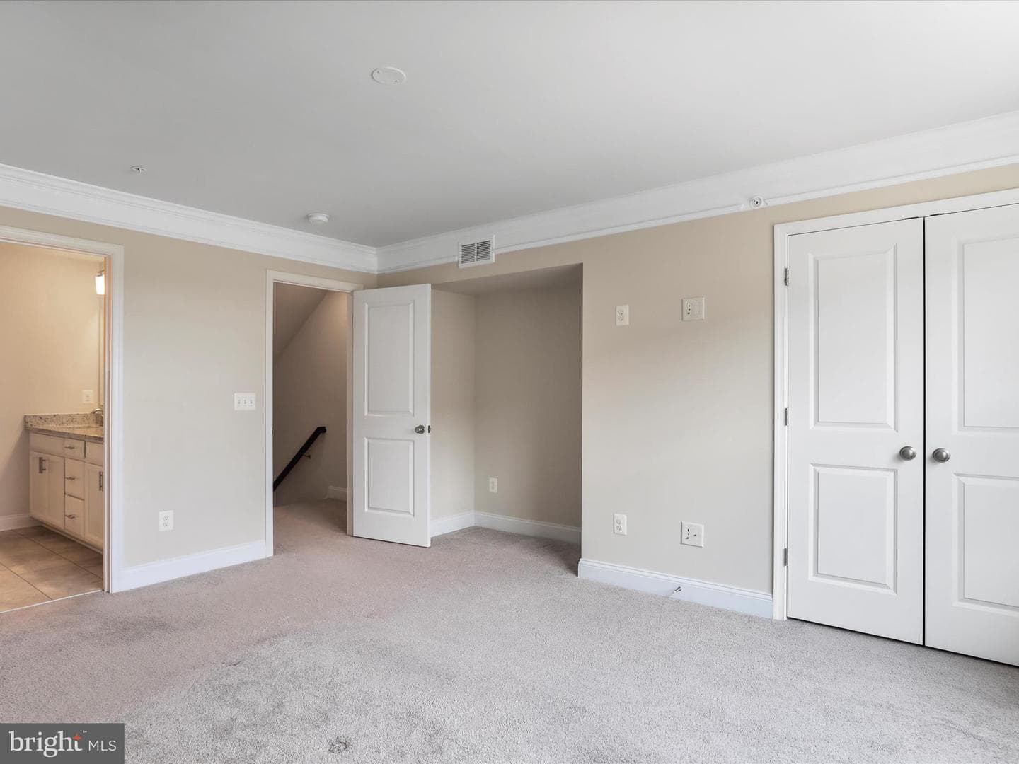 7177 Macon Street photo 19