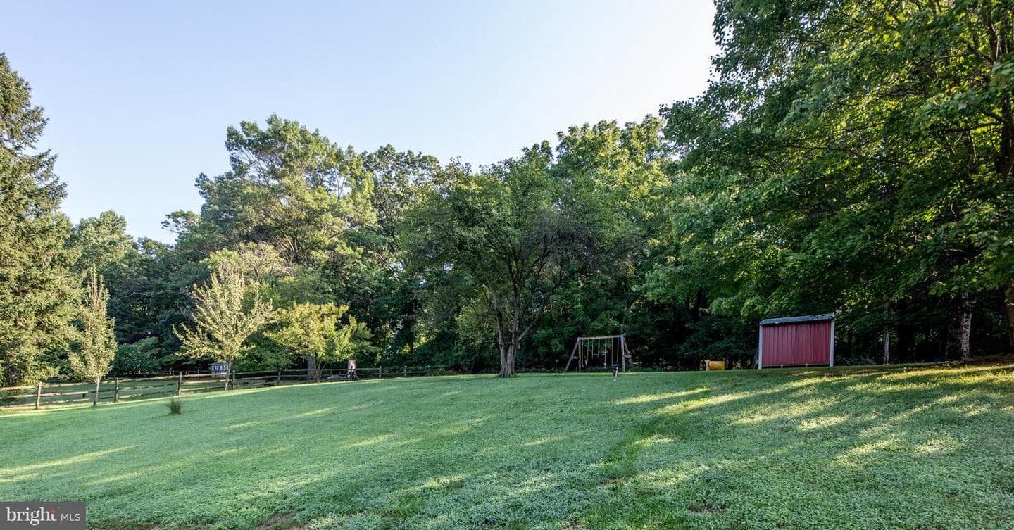 3931 Sugarloaf Drive photo 26