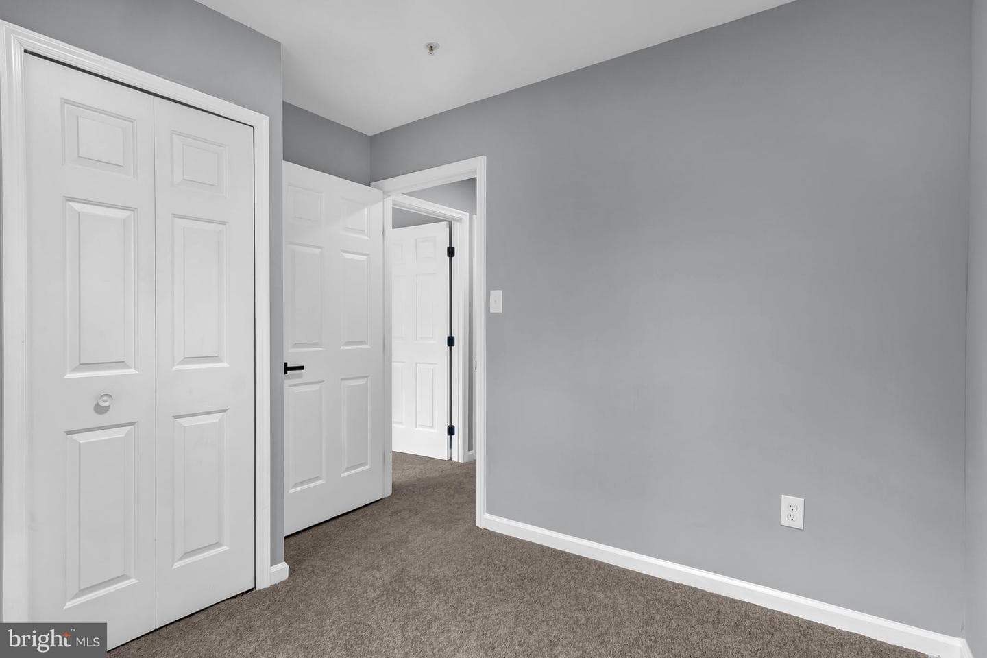 5512 Upshur Square photo 8