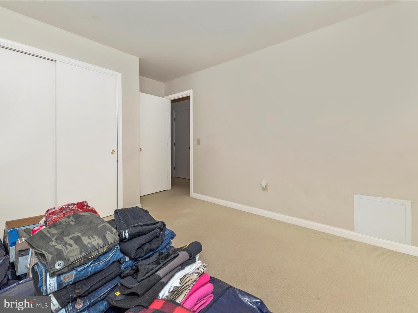 868 Waterford Drive photo 36
