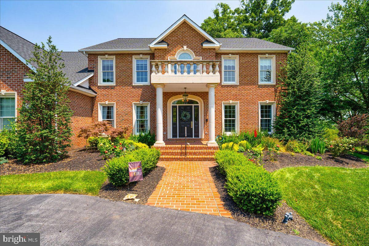 8701 Berwick Place N photo 2