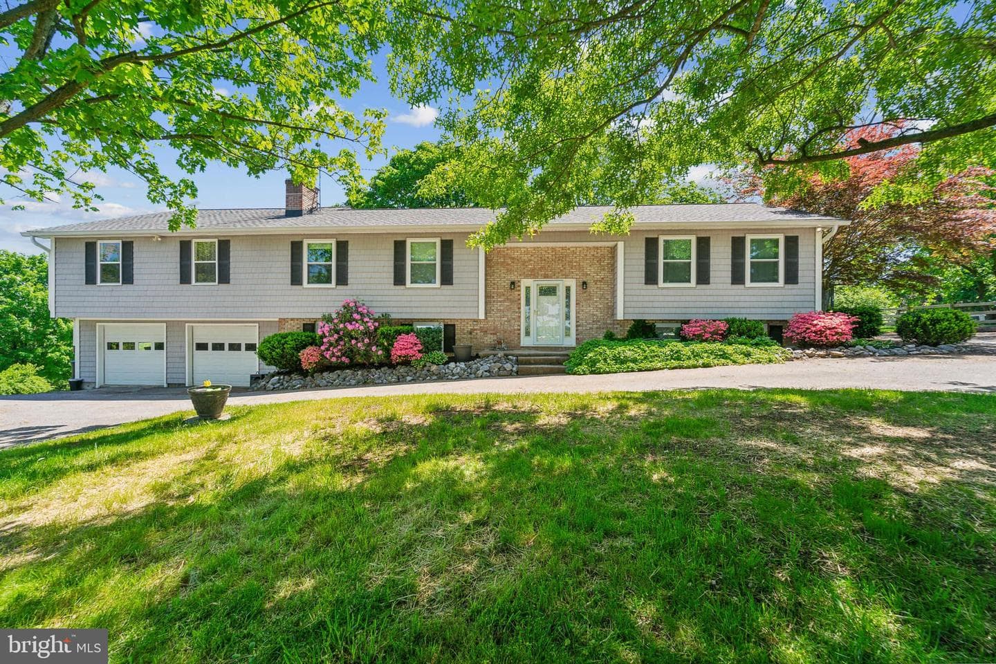 12813 Bunker Hill Road photo 1