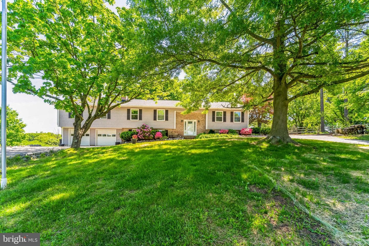 12813 Bunker Hill Road photo 2