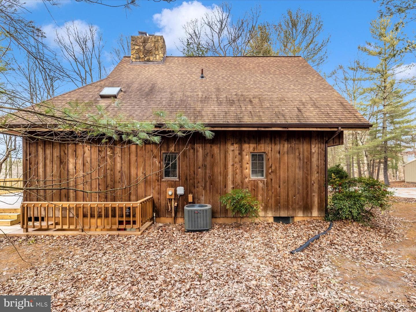 7407 Woodville photo 51