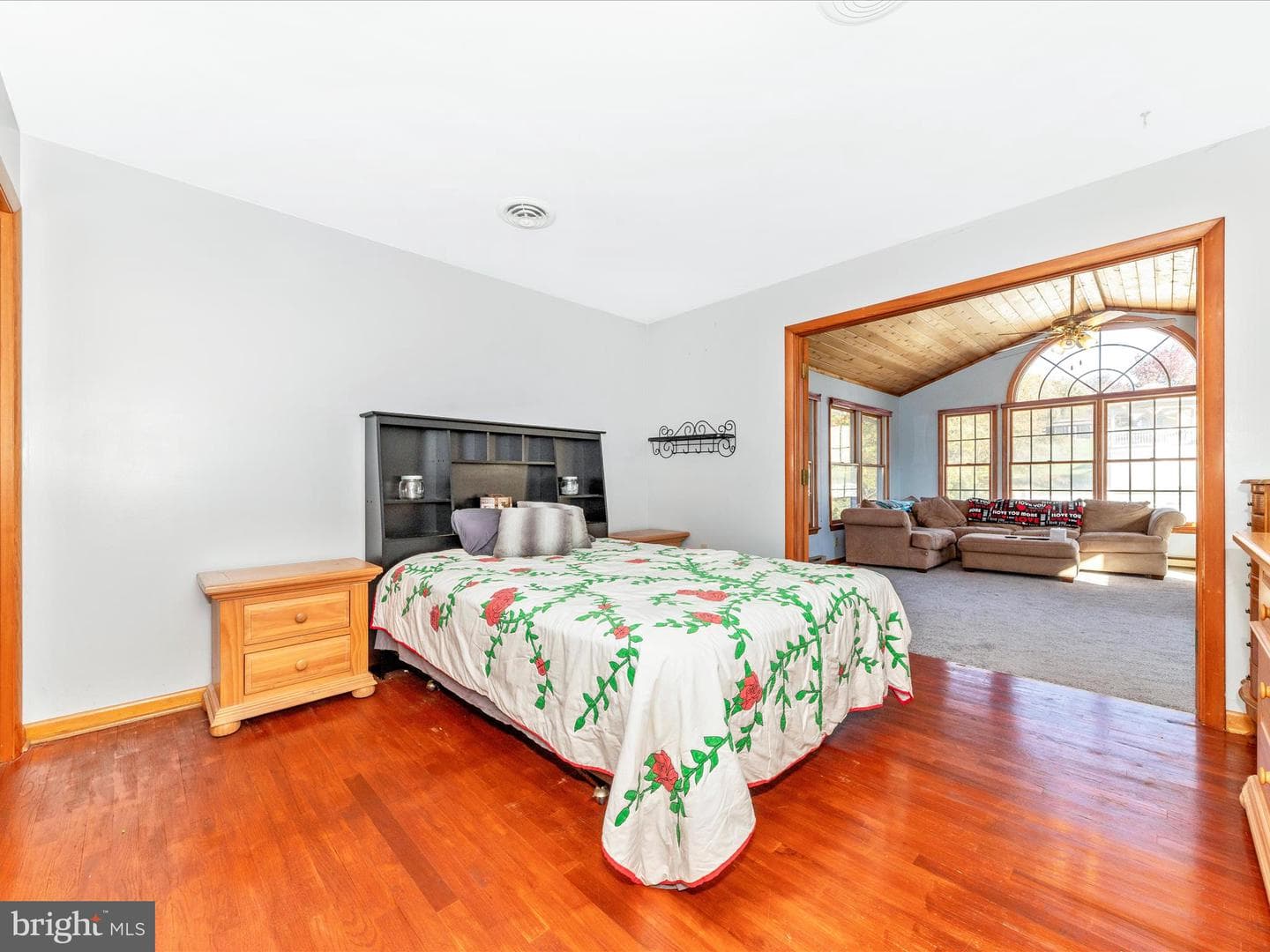 9242 Oak Tree Circle photo 16