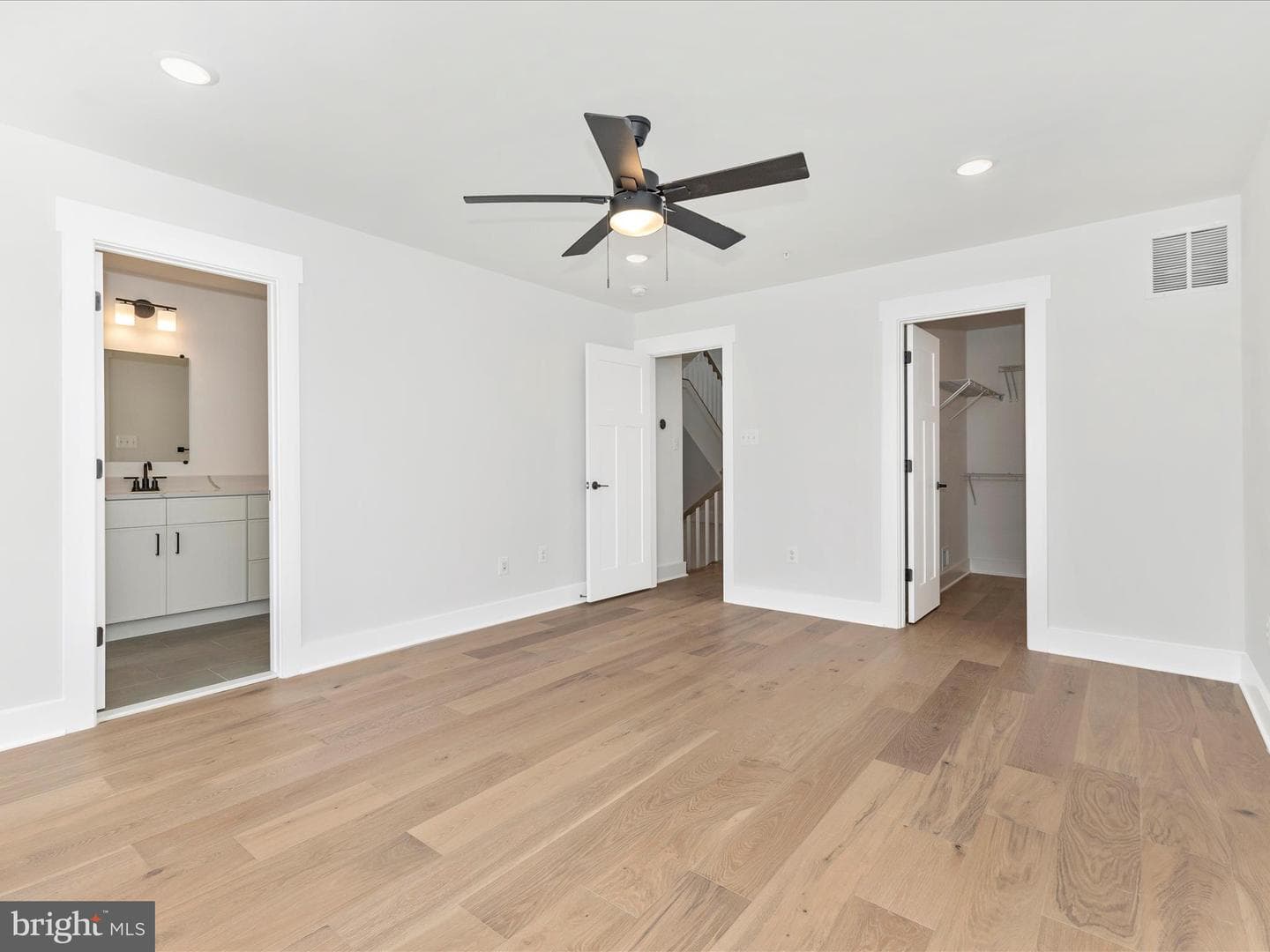 252 S Carroll Street photo 42