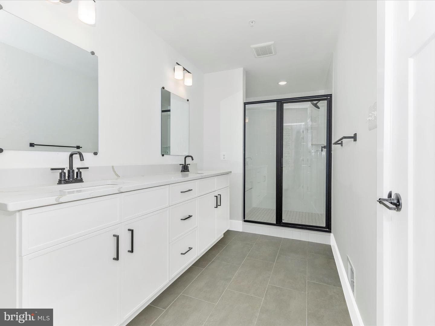 252 S Carroll Street photo 45