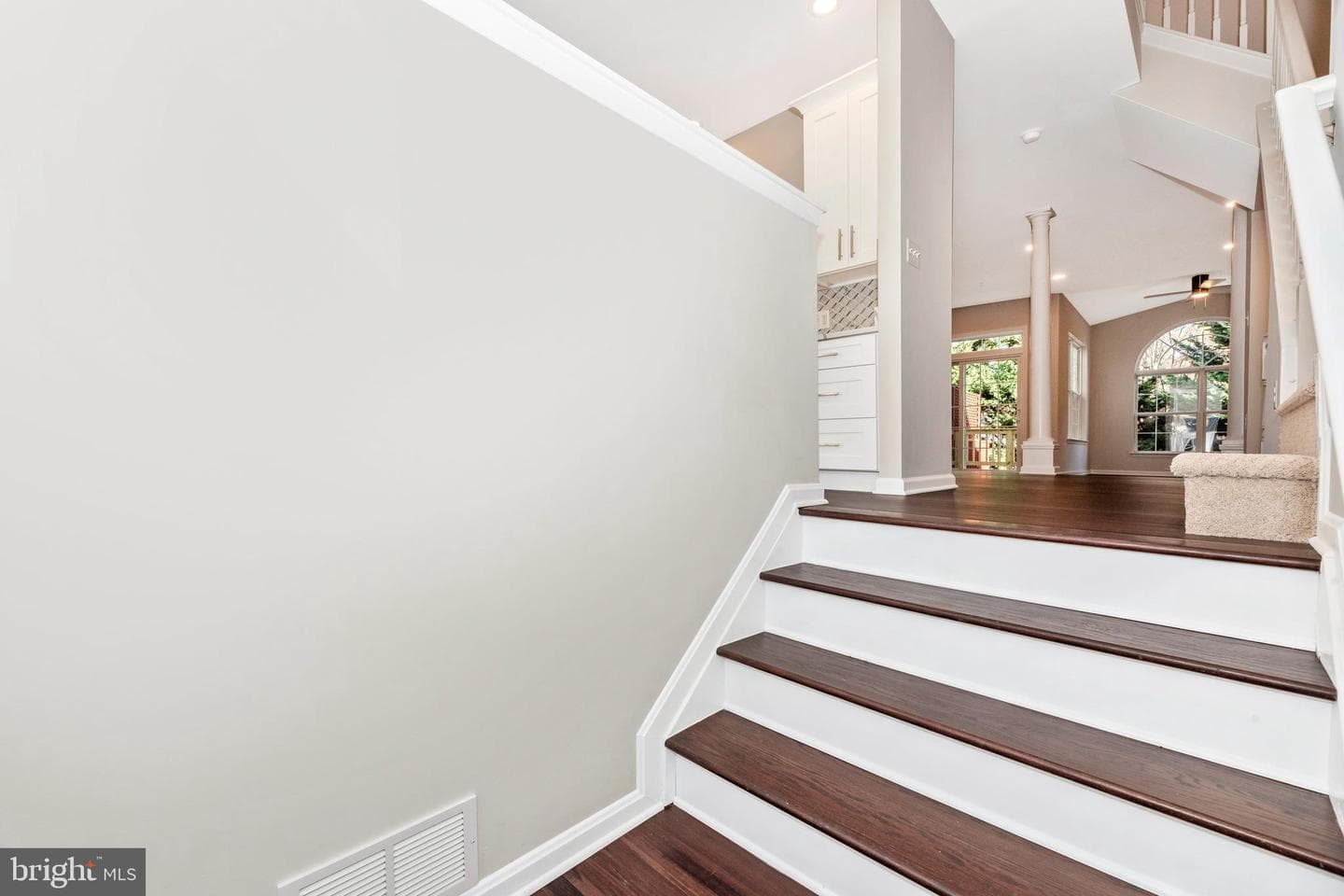2638 Mosby Court photo 2