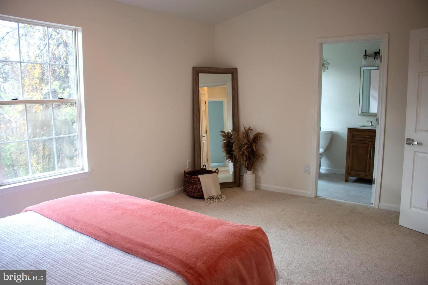 8802 Briarcliff Lane photo 10