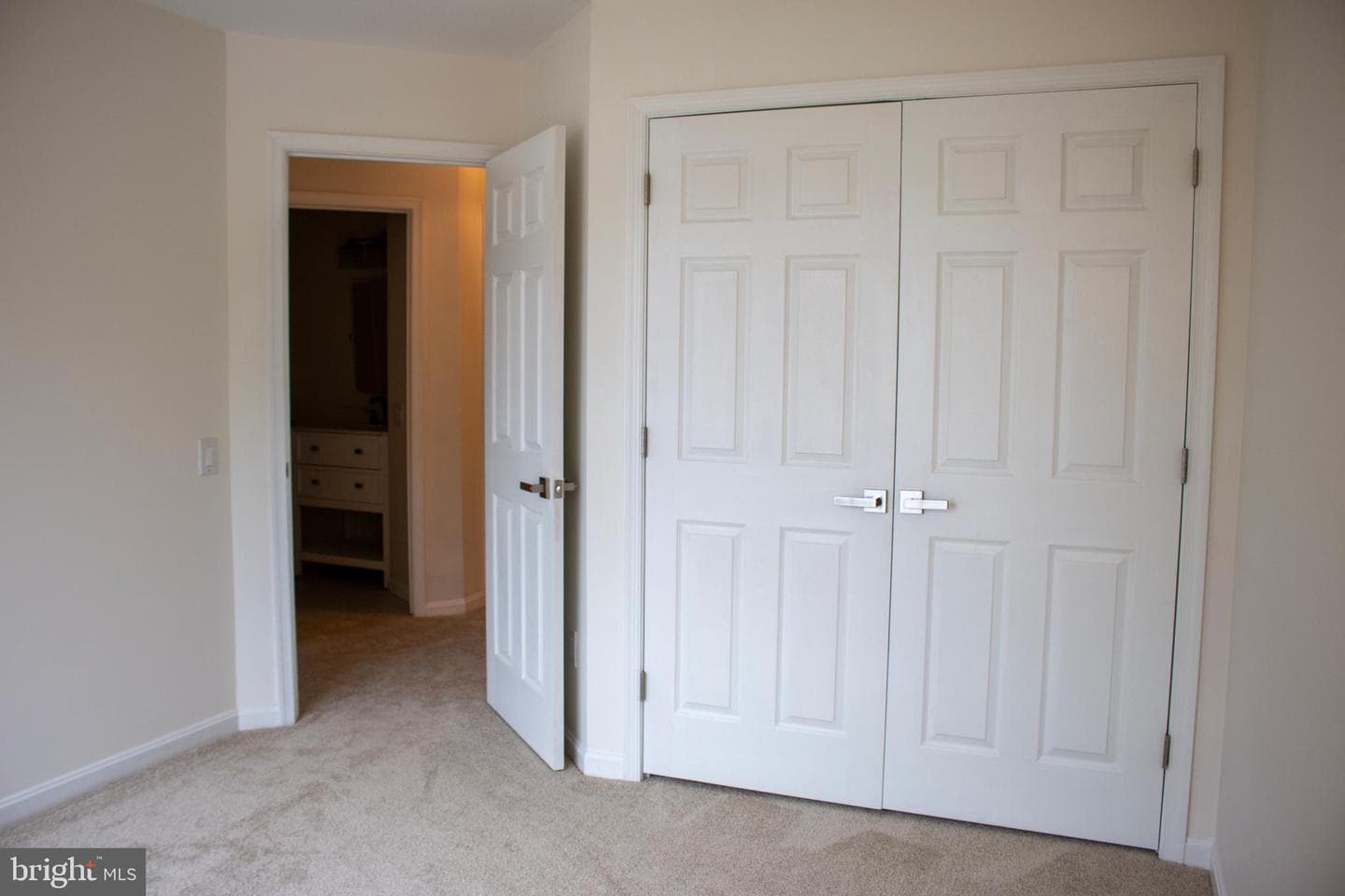 8802 Briarcliff Lane photo 14