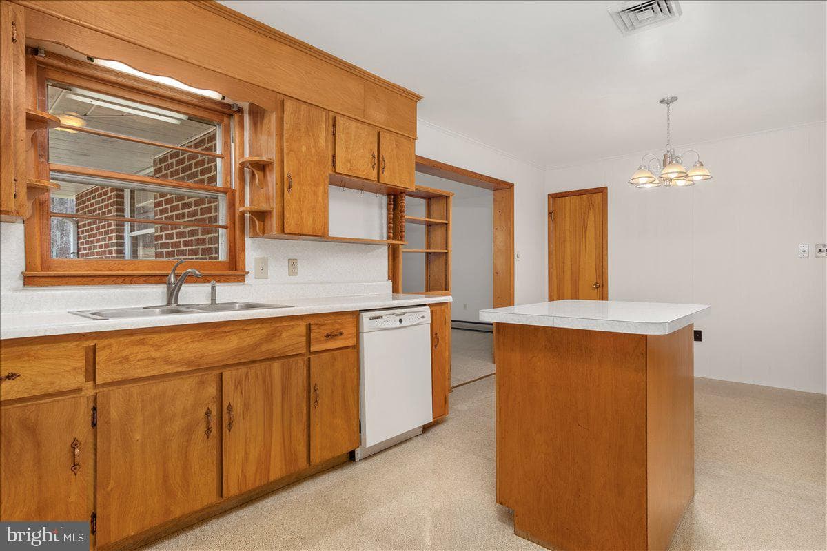 6612 S Clifton Road photo 7