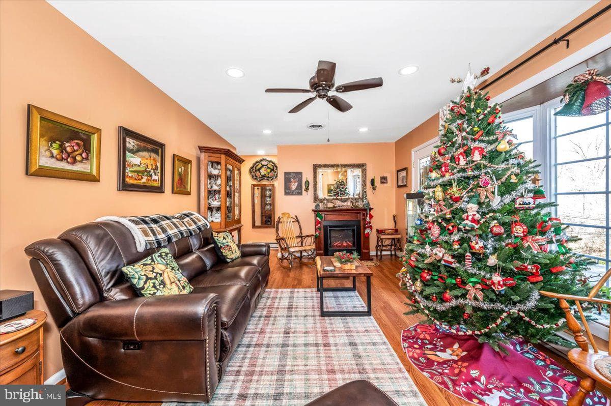 311 Jefferson Pike photo 7