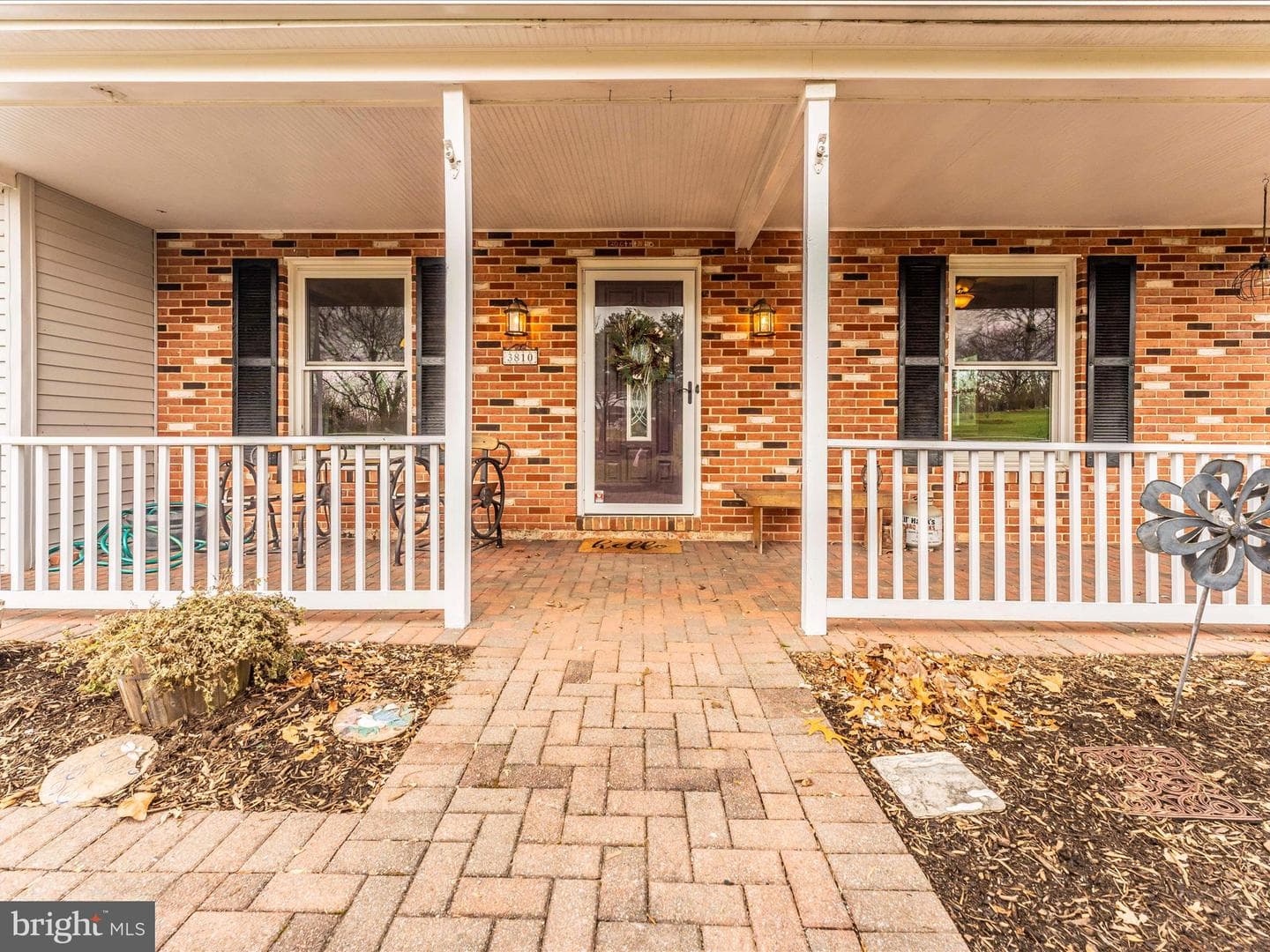 3810 Greenridge Drive photo 2