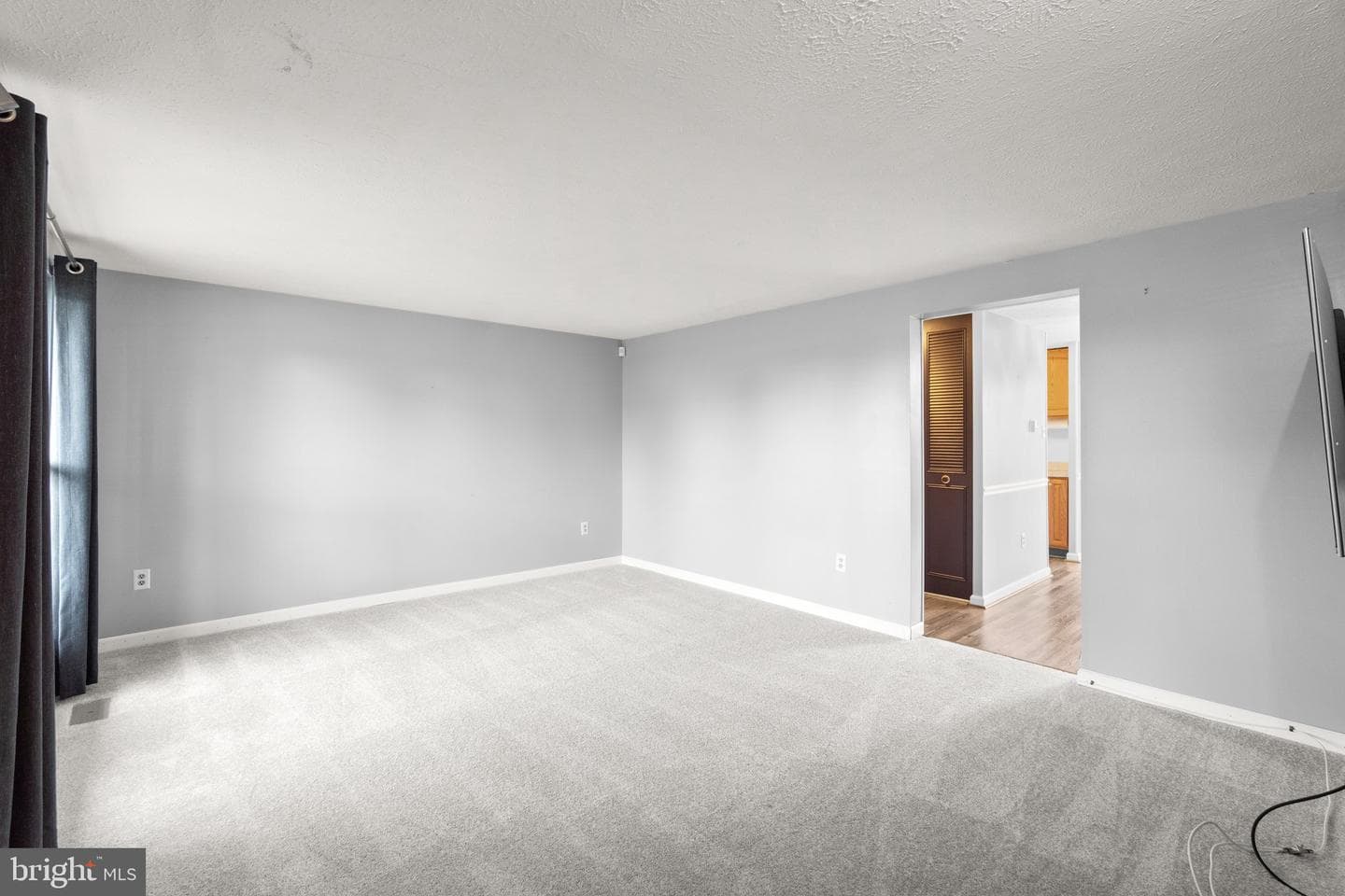 436 Heather Ridge Drive photo 5
