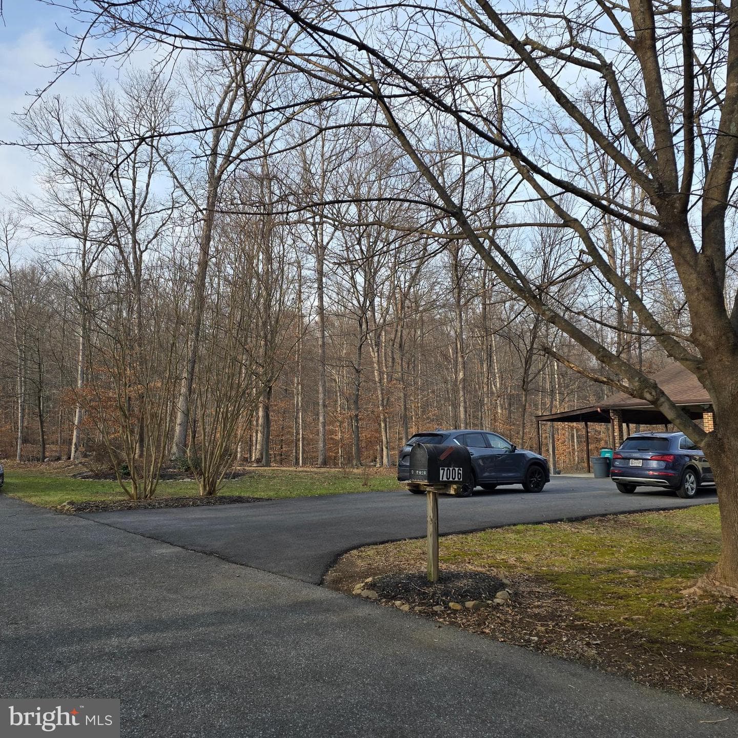 7006 Wood Court photo 3