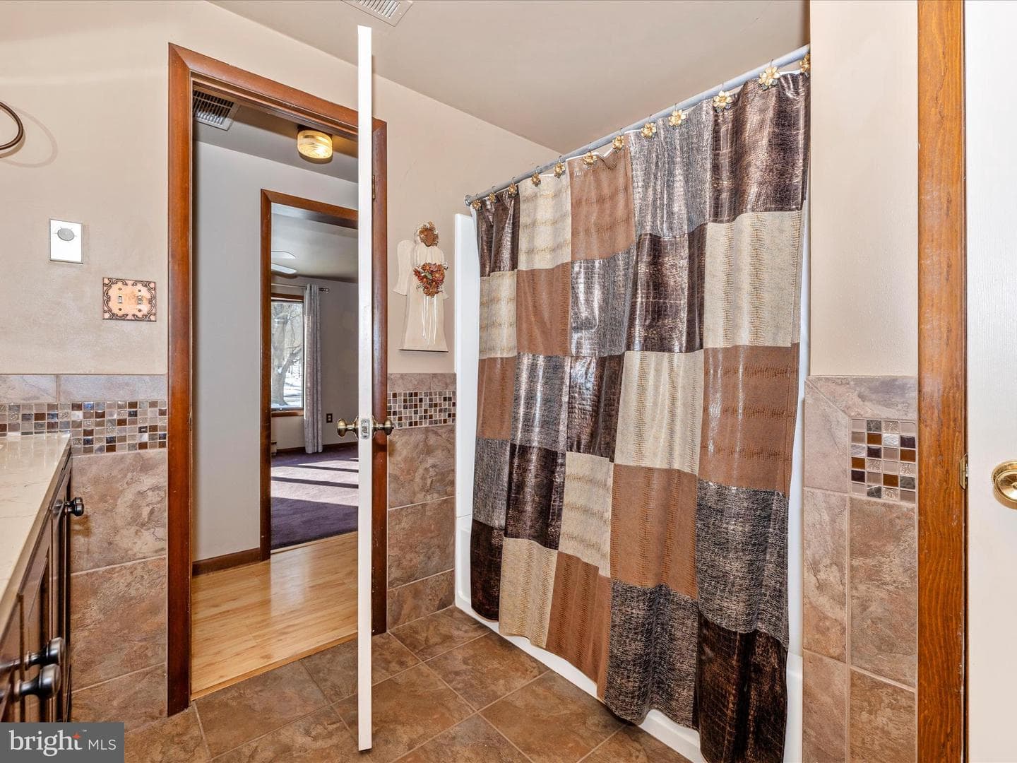 7006 Wood Court photo 39