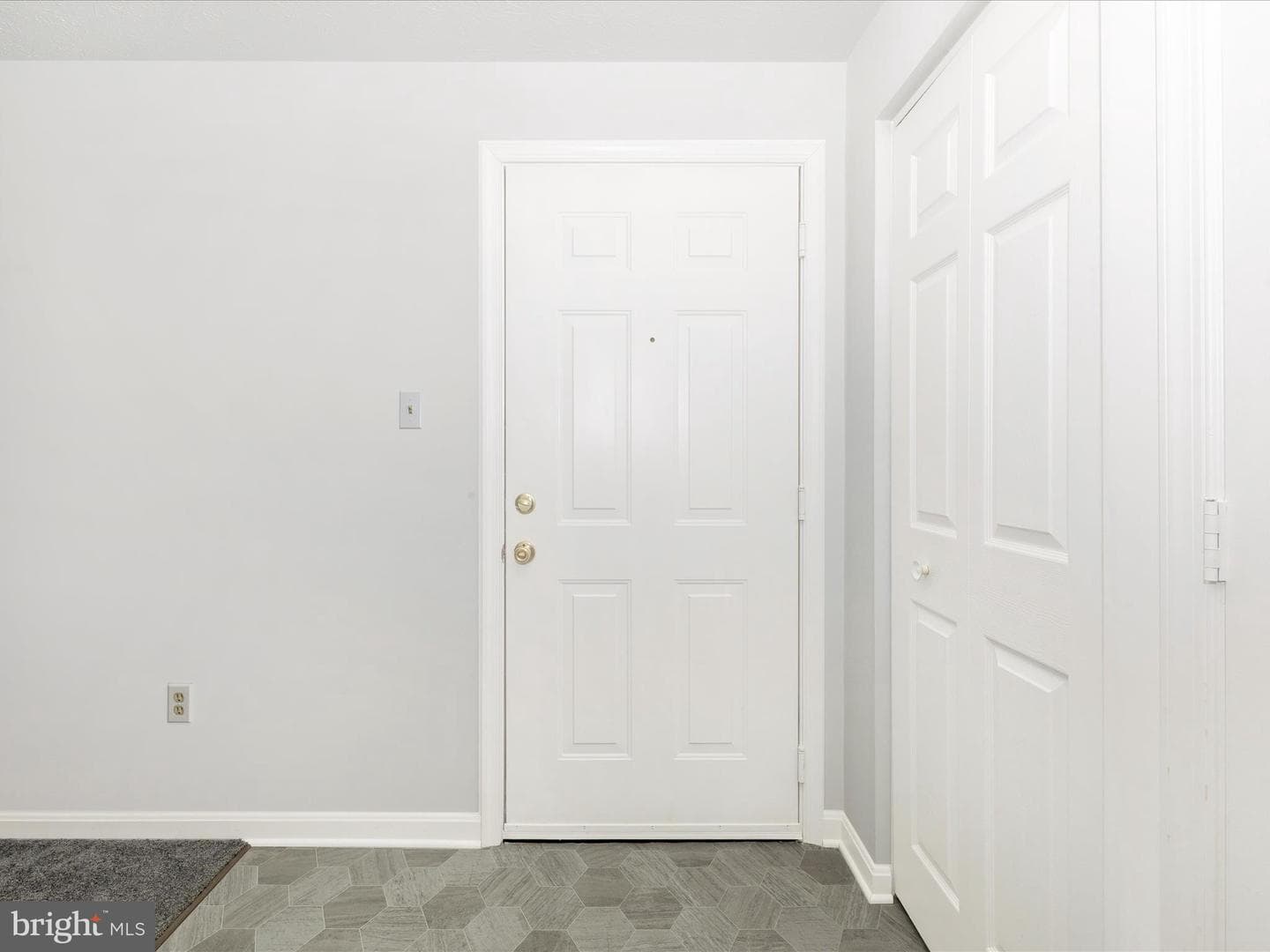 2100 Whitehall Road #bd photo 6
