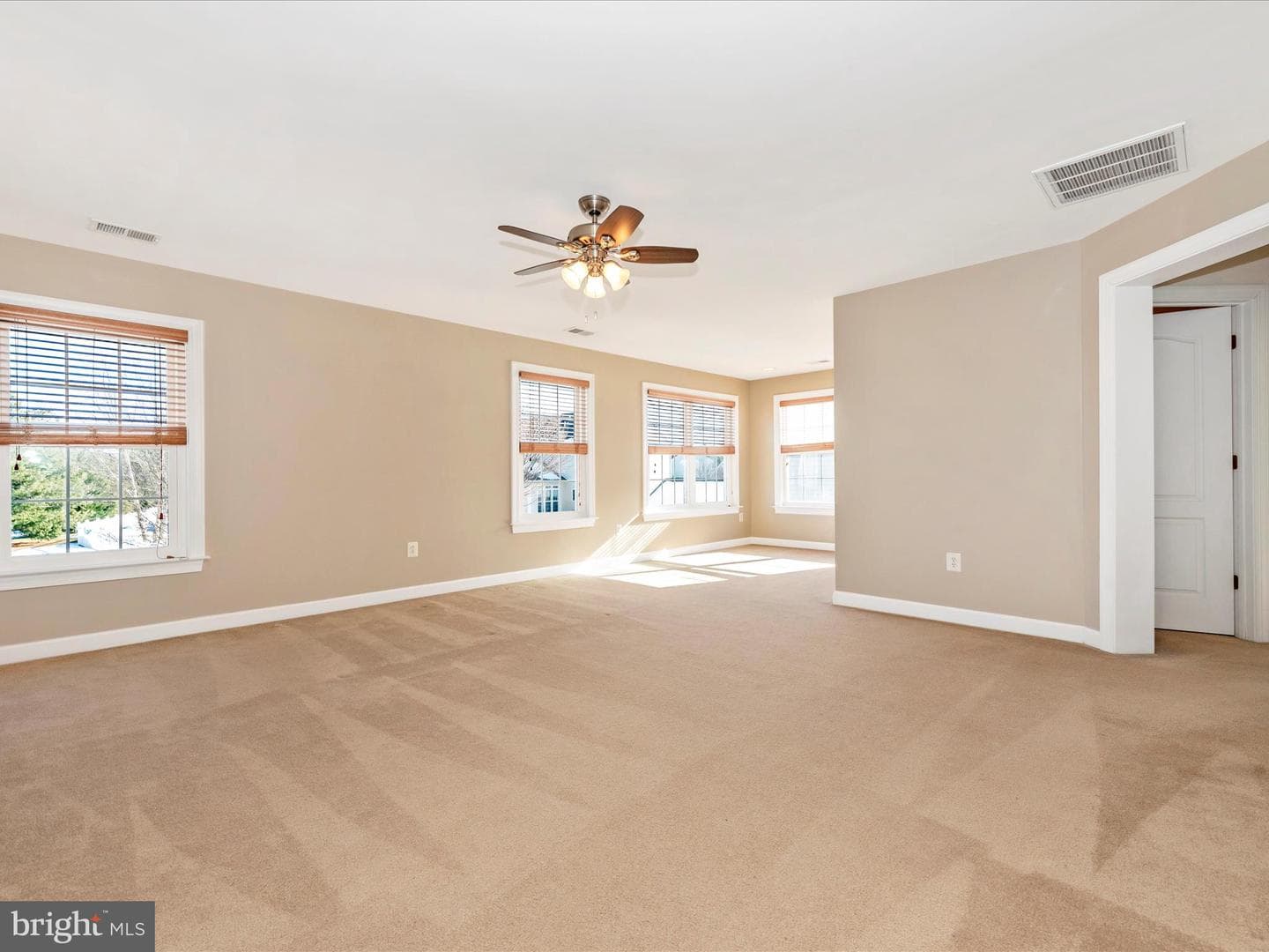 204 Polaris Drive photo 15