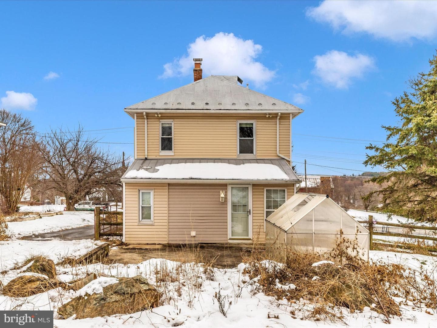 1802 S Main photo 33