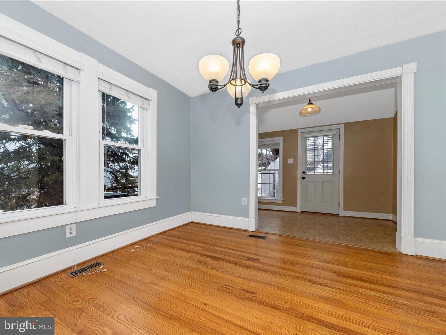 1802 S Main photo 5