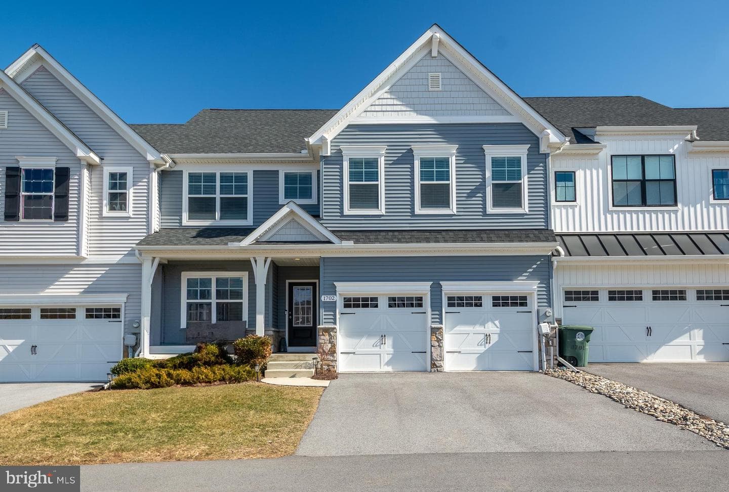 1702 Damsire Mews photo 1