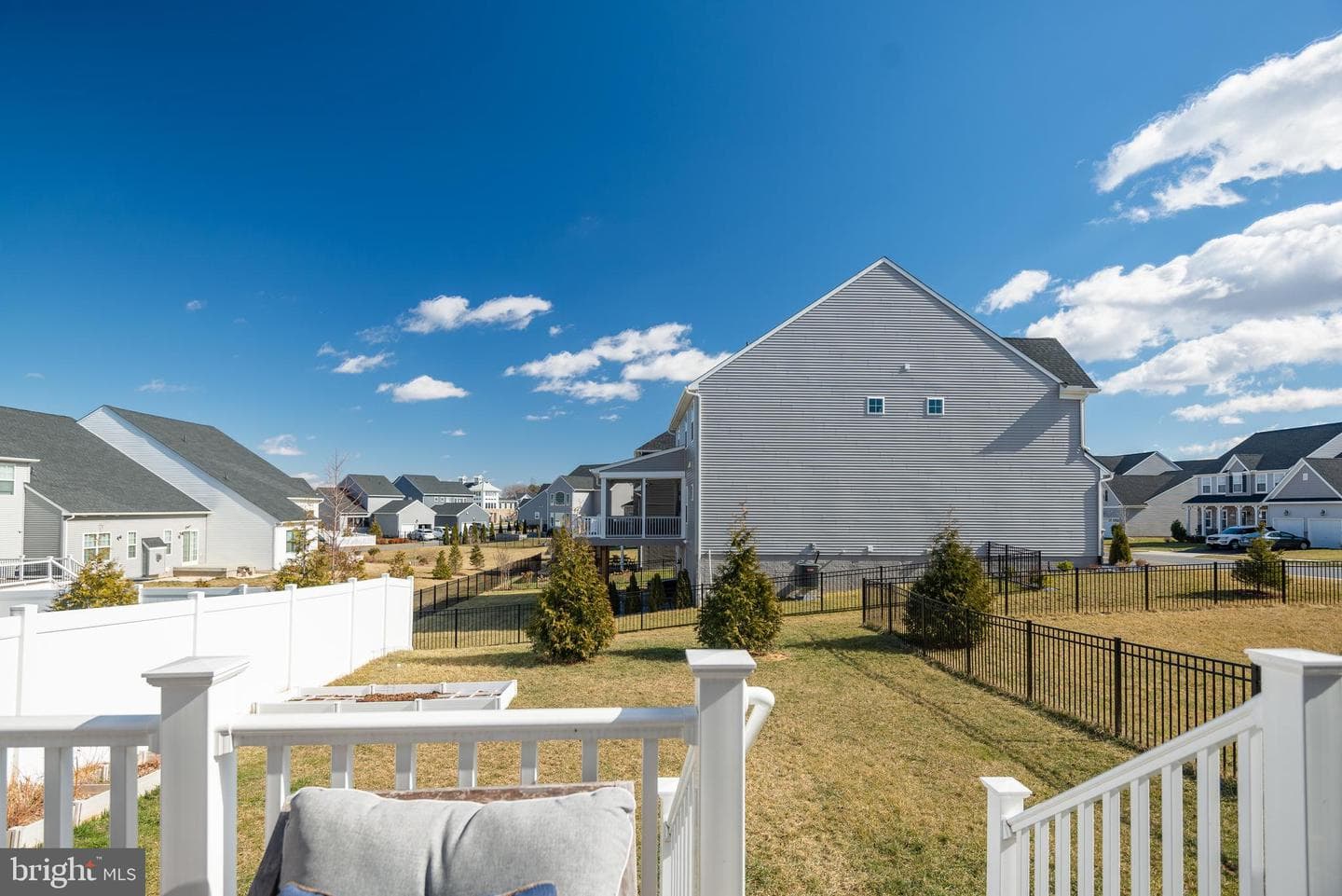 1702 Damsire Mews photo 30