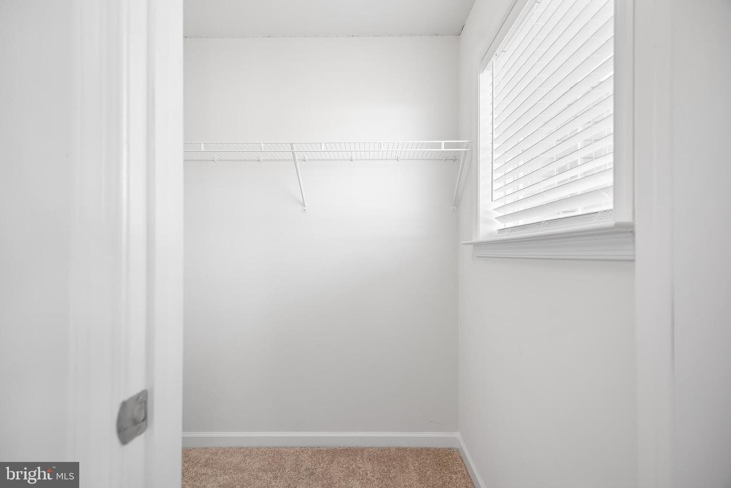 1702 Damsire Mews photo 61