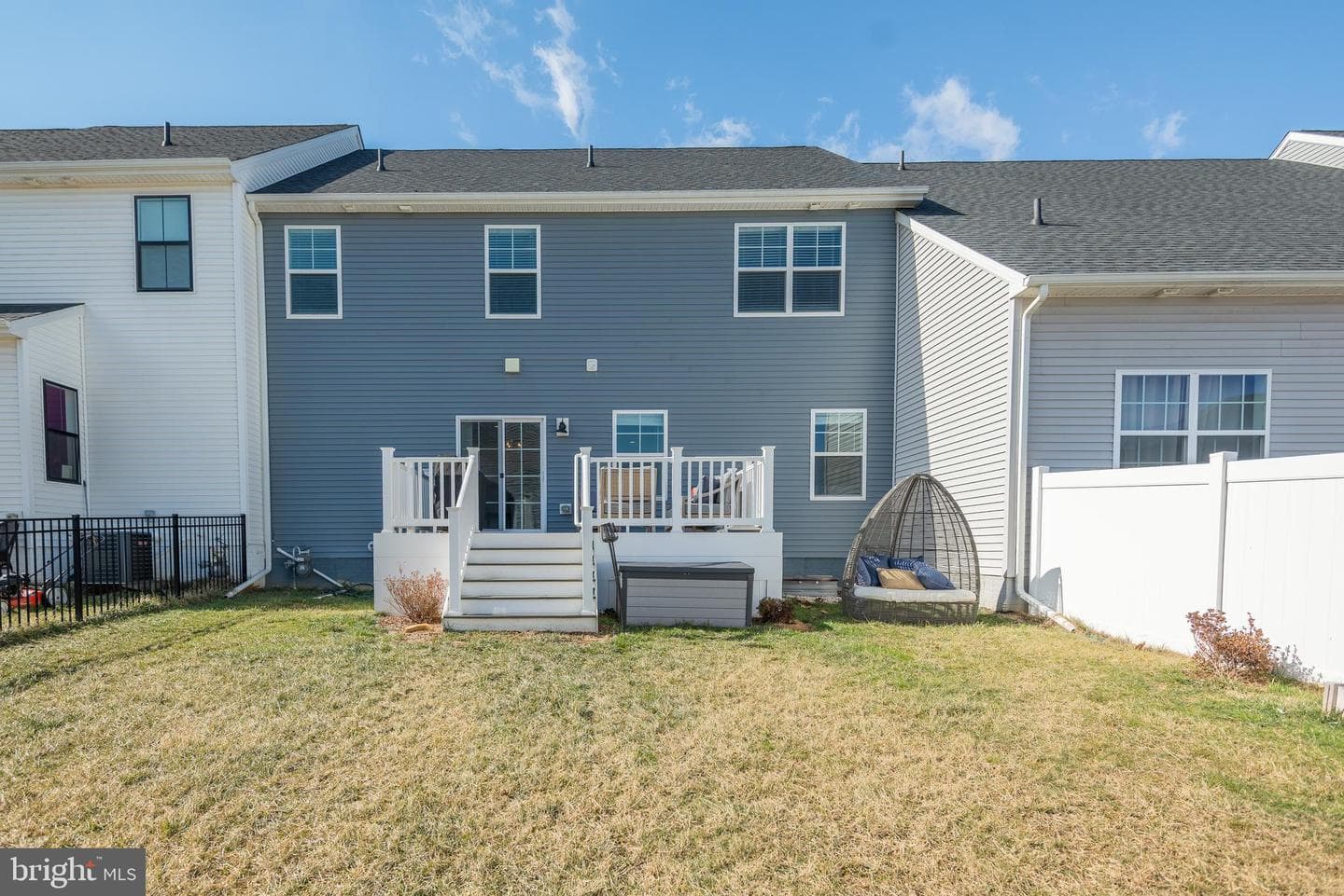 1702 Damsire Mews photo 70