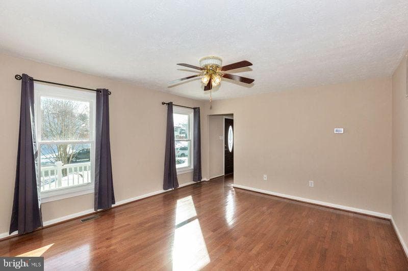 583 Hillcrest Drive photo 16