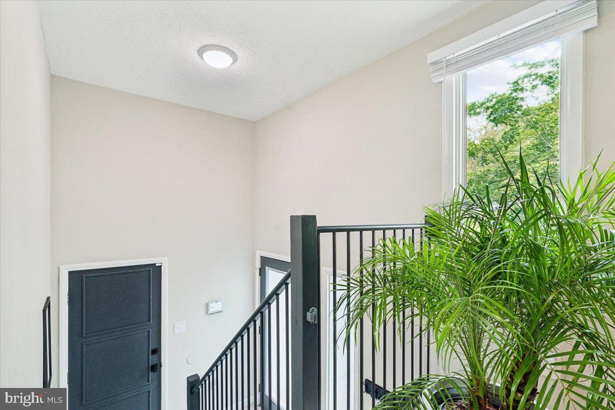 7102 Saddle Road photo 11
