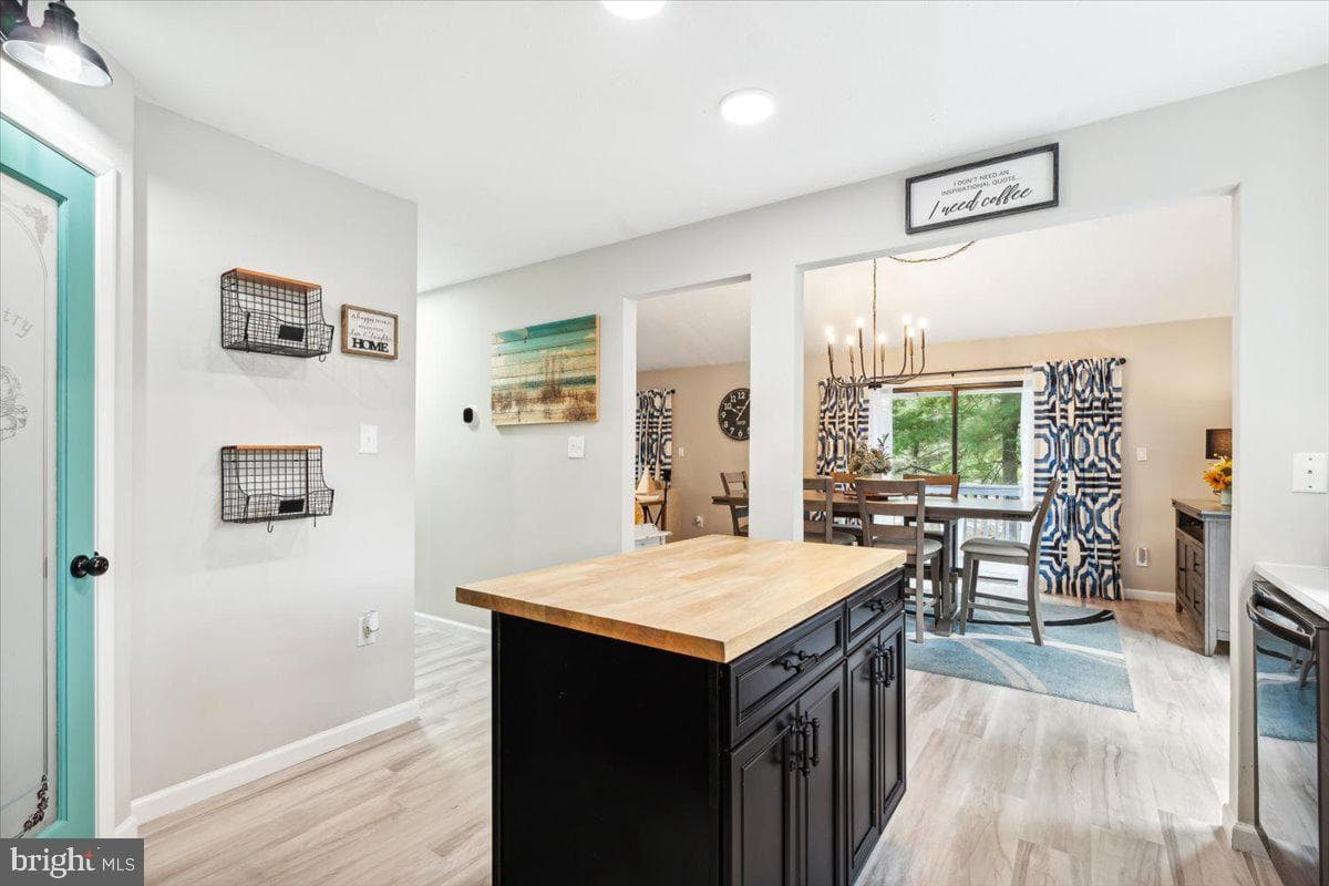7102 Saddle Road photo 22