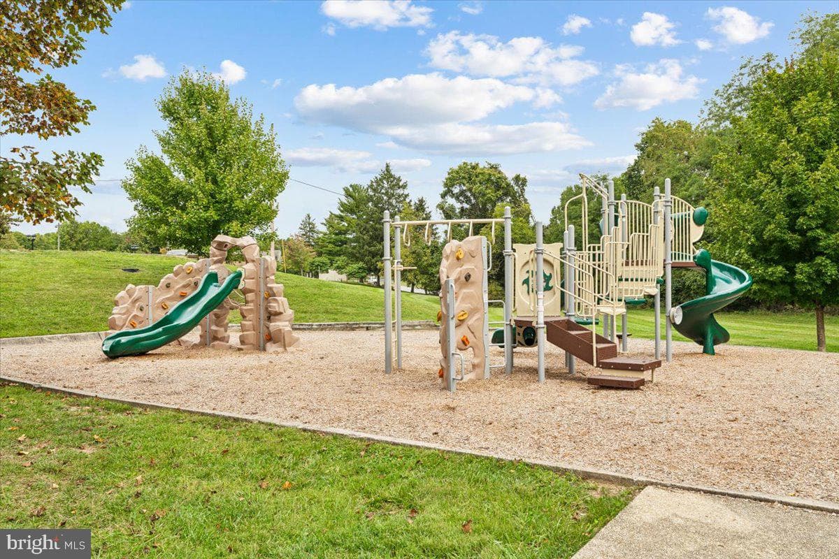 7102 Saddle Road photo 70