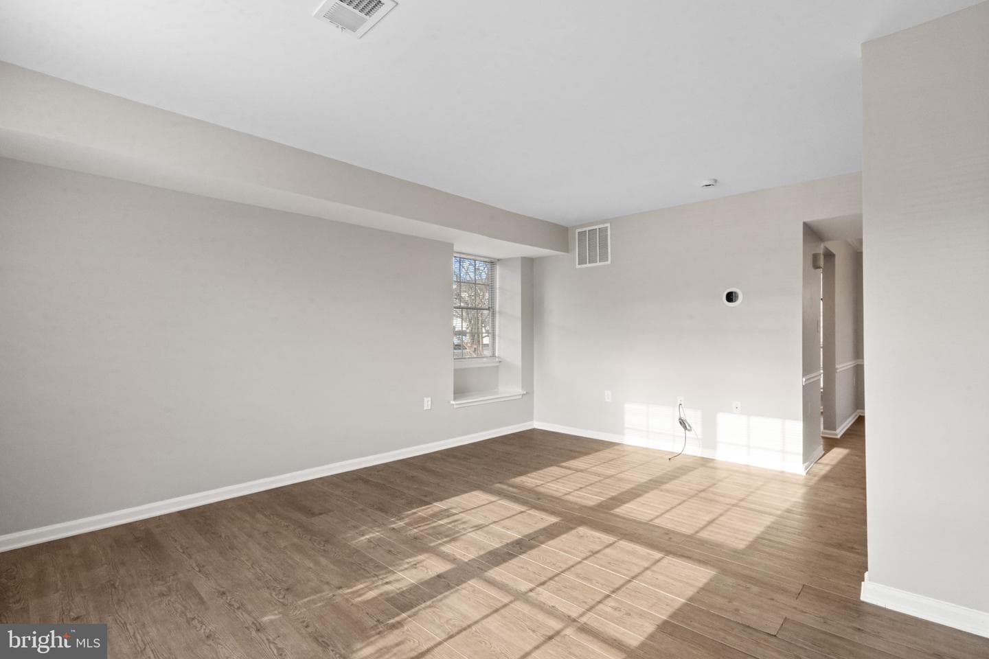 413 Shannon Court photo 4