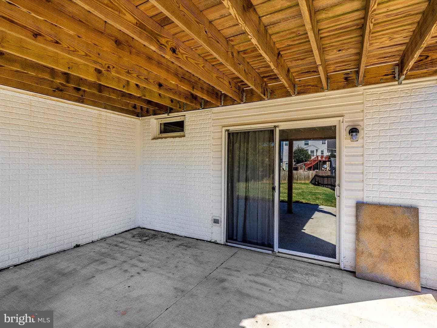 5060 Croydon Court photo 54