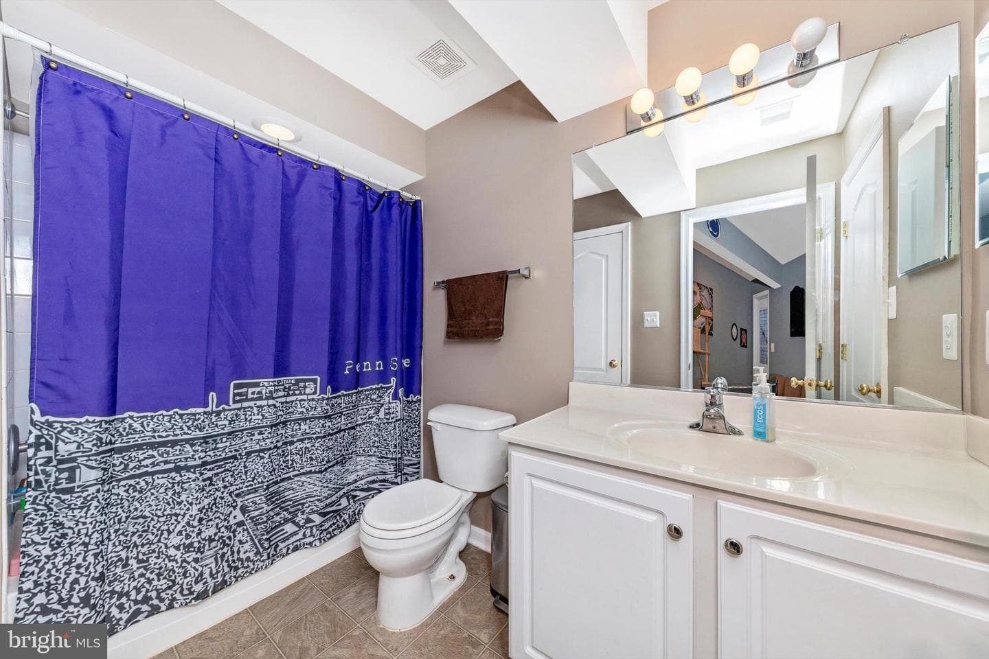 18 Donovan Court photo 44