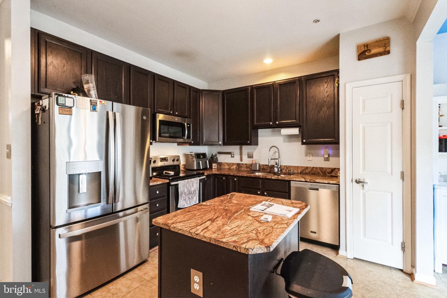 9438 Berkley Lane photo 7