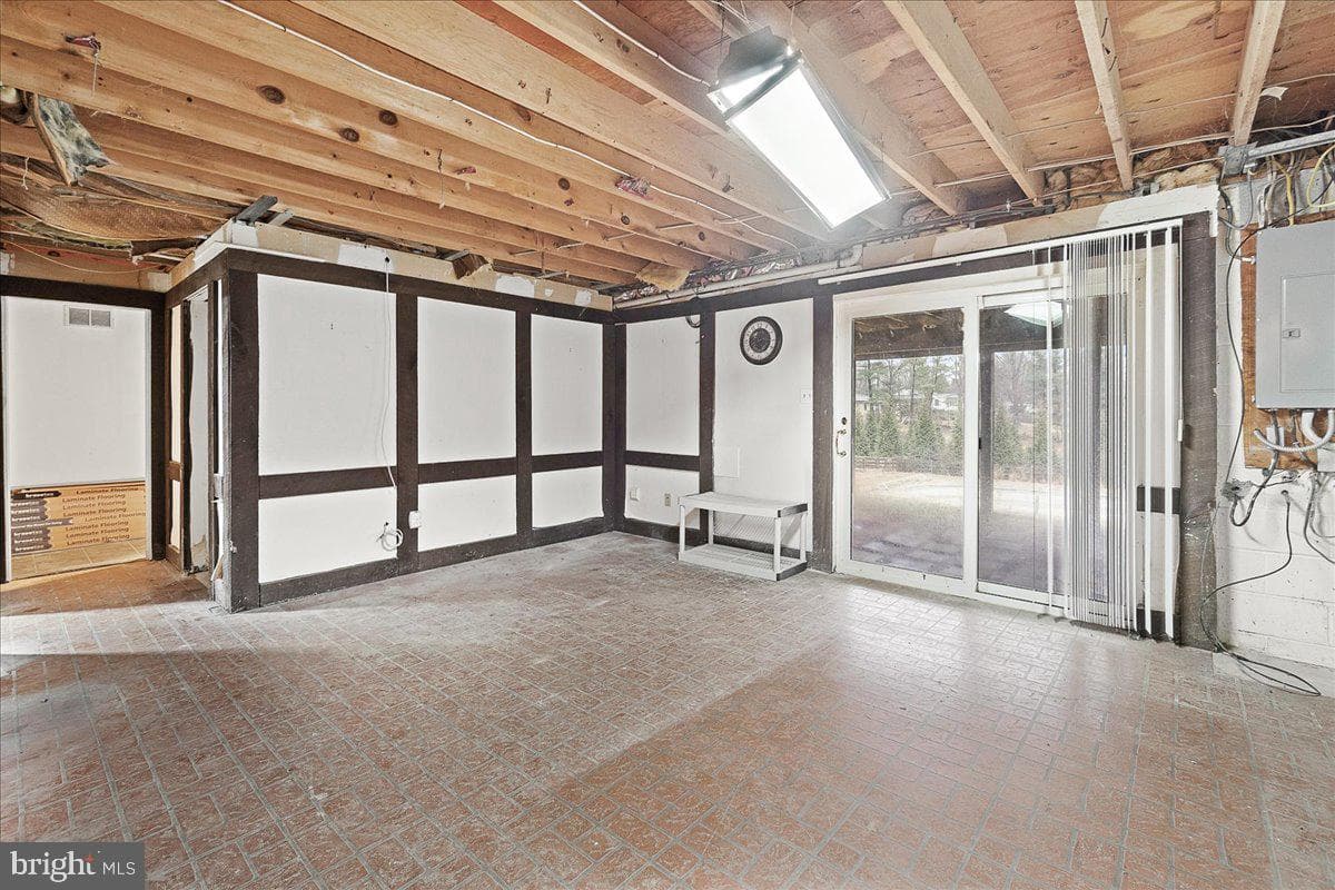 12797 Roughton photo 23
