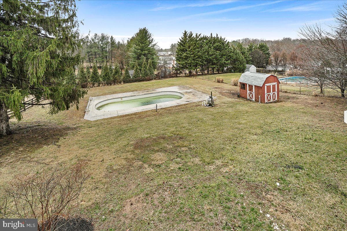 12797 Roughton photo 30