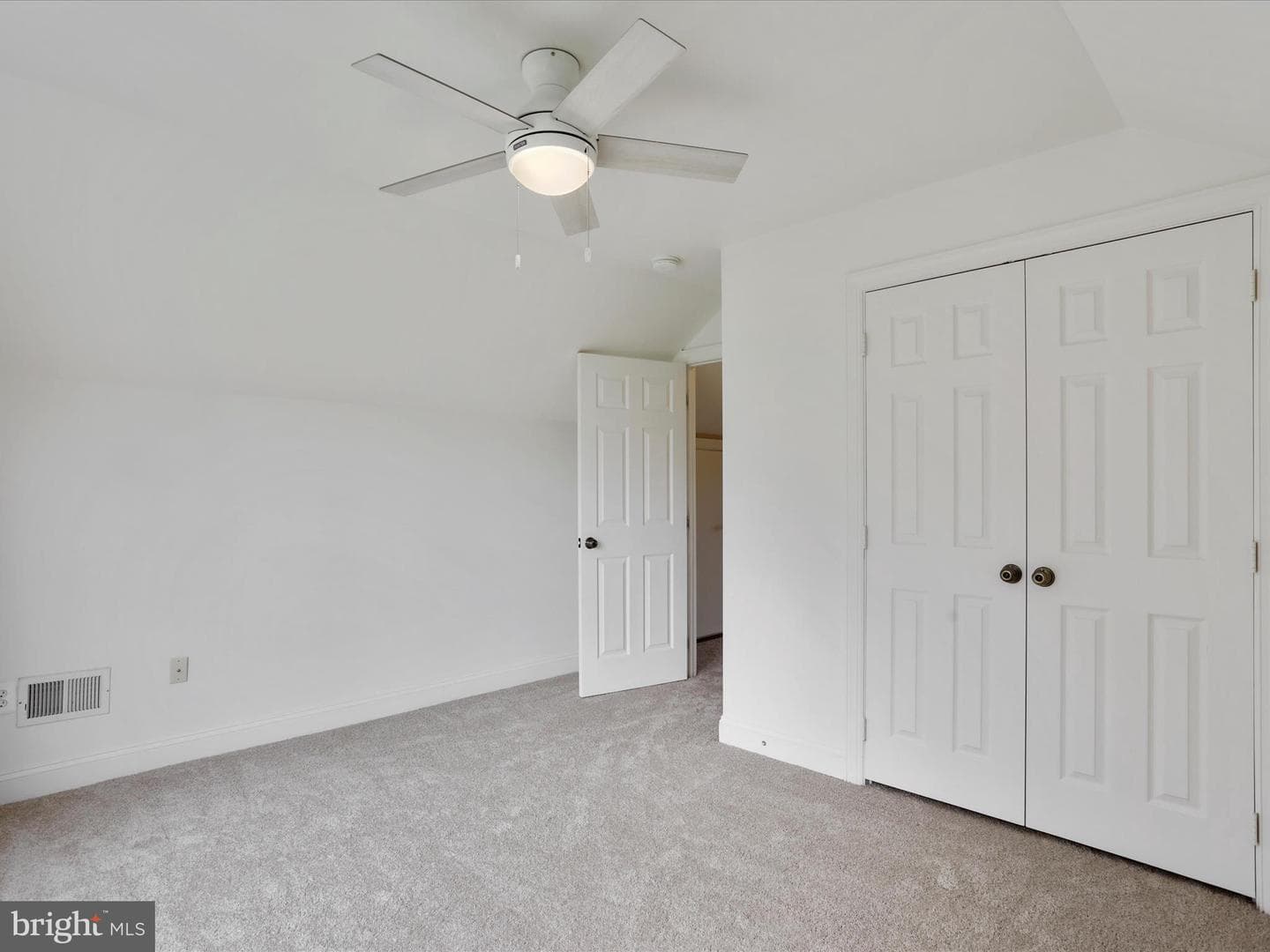 9641 Woodland Road photo 44