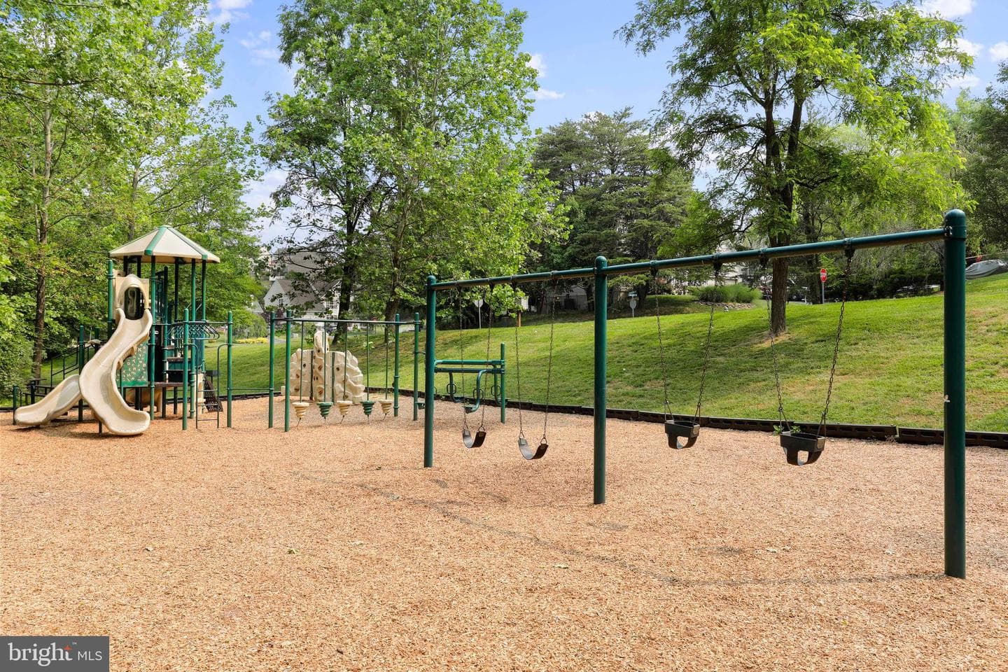 9641 Woodland Road photo 65